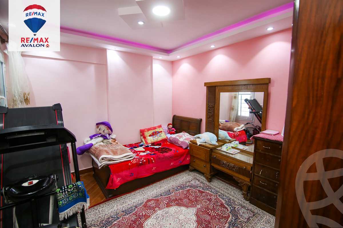 https://aqarmap.com.eg/en/listing/6003274-for-sale-alexandria-roshdy-ibrahim-helmy-st