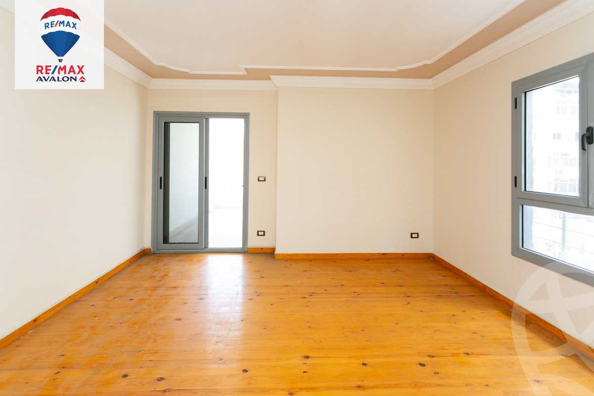 https://aqarmap.com.eg/en/listing/6017353-for-sale-alexandria-lauran-bd-lslm-rf