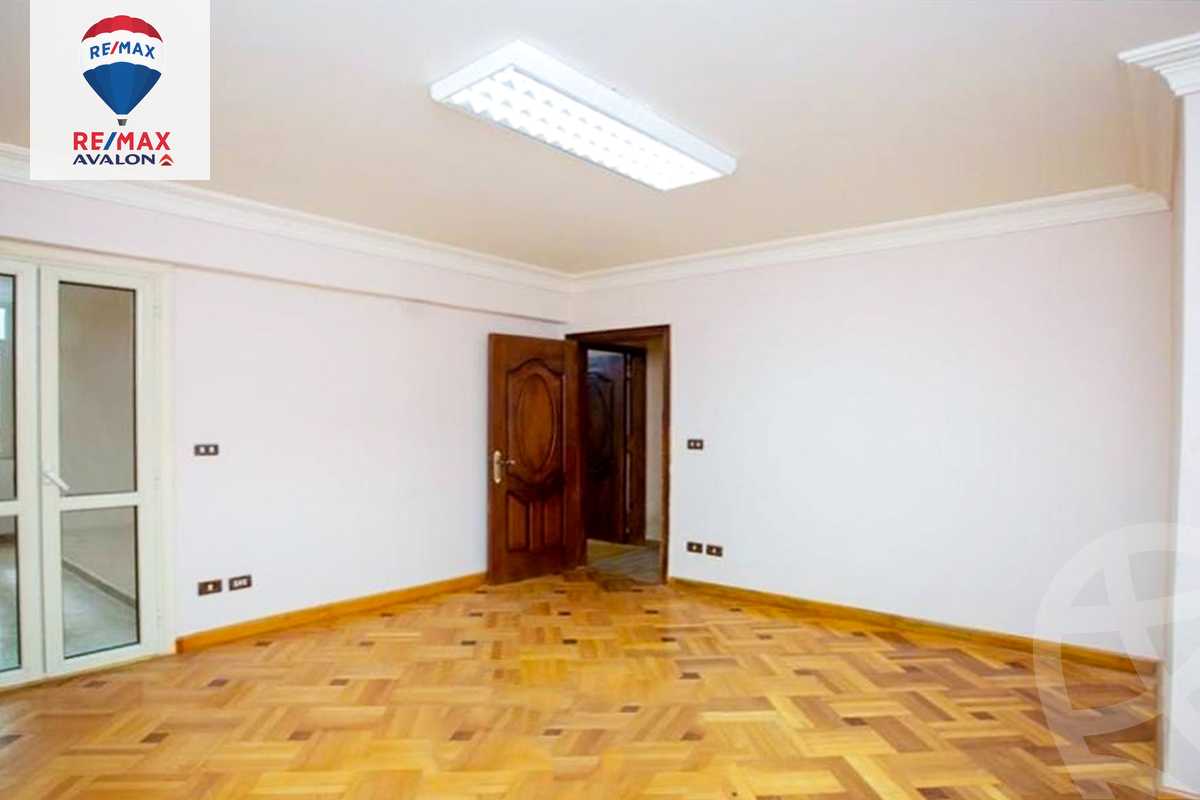 https://aqarmap.com.eg/en/listing/5675609-for-sale-alexandria-kafr-abdo-kafr-abdou-st