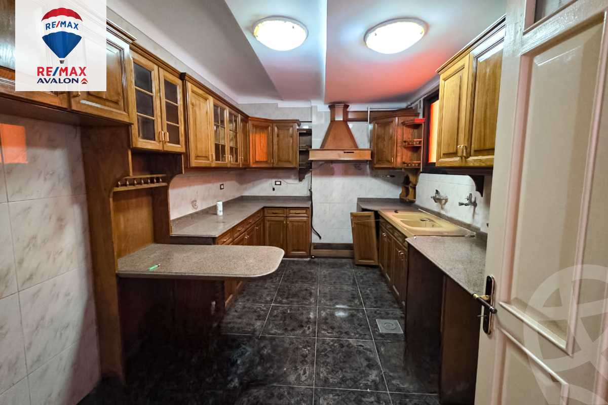 https://aqarmap.com.eg/en/listing/6029234-for-sale-alexandria-lauran-shaarawy-st