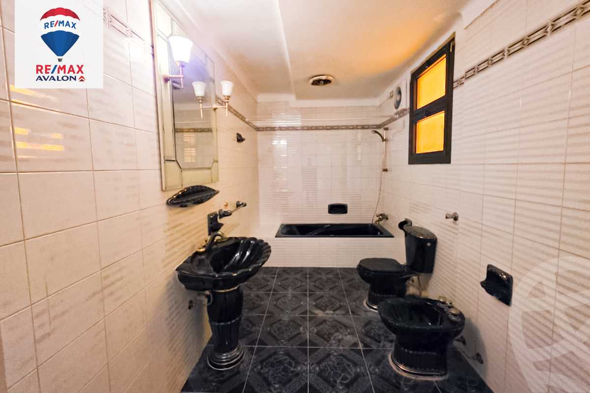 https://aqarmap.com.eg/en/listing/6029234-for-sale-alexandria-lauran-shaarawy-st