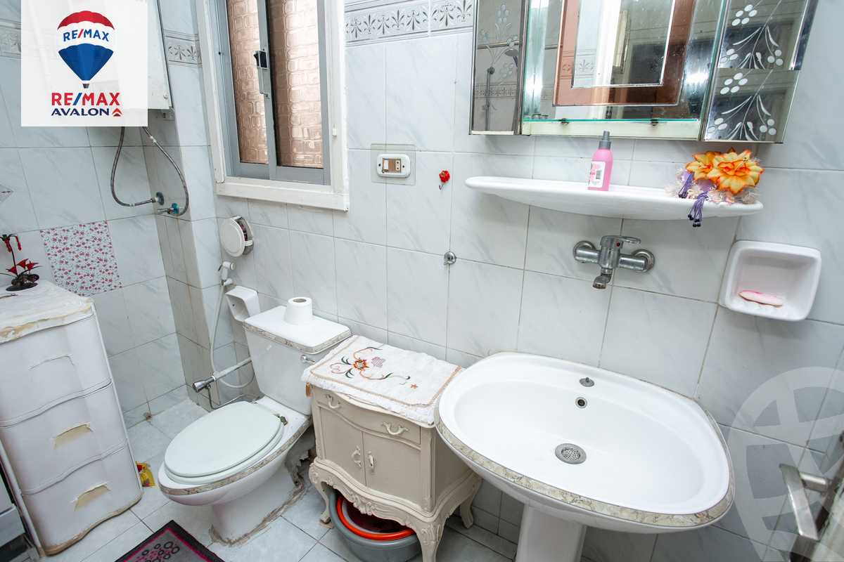 https://aqarmap.com.eg/ar/listing/6036143-for-sale-alexandria-lauran-alexandria-lauran-abd-el-khalik-tharwat-st