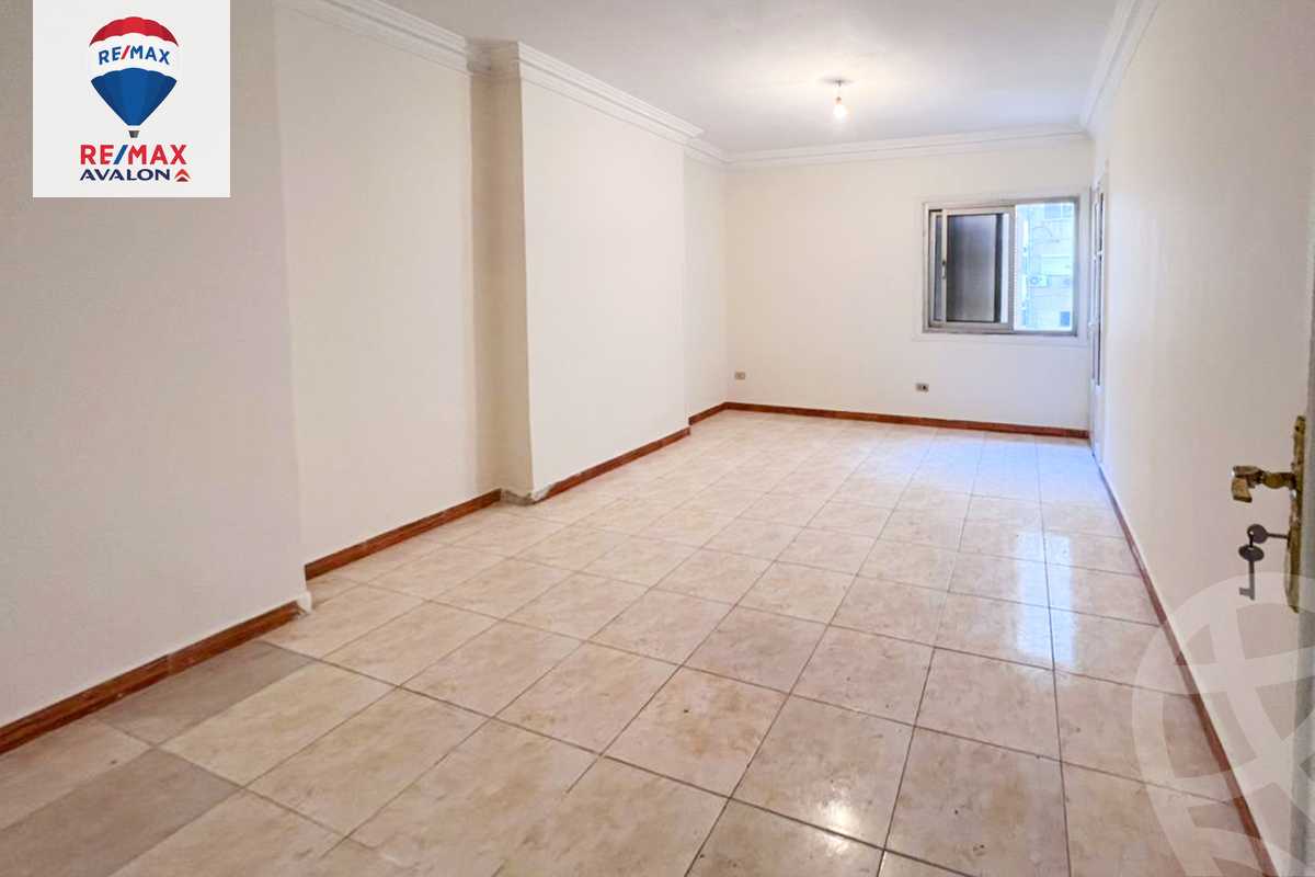 https://aqarmap.com.eg/en/listing/6051667-for-sale-alexandria-sn-styfnw-al-kazeno-st