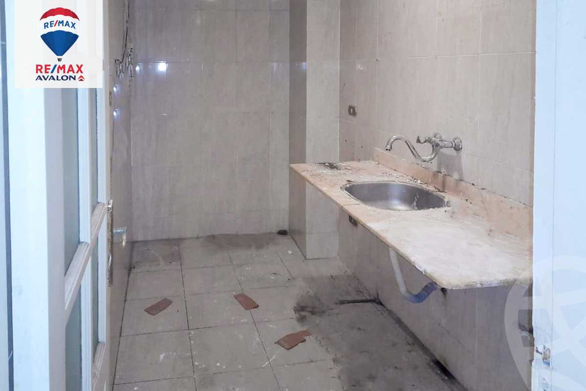 https://aqarmap.com.eg/en/listing/6056843-for-sale-alexandria-lauran-ahmed-zou-al-fekar-st