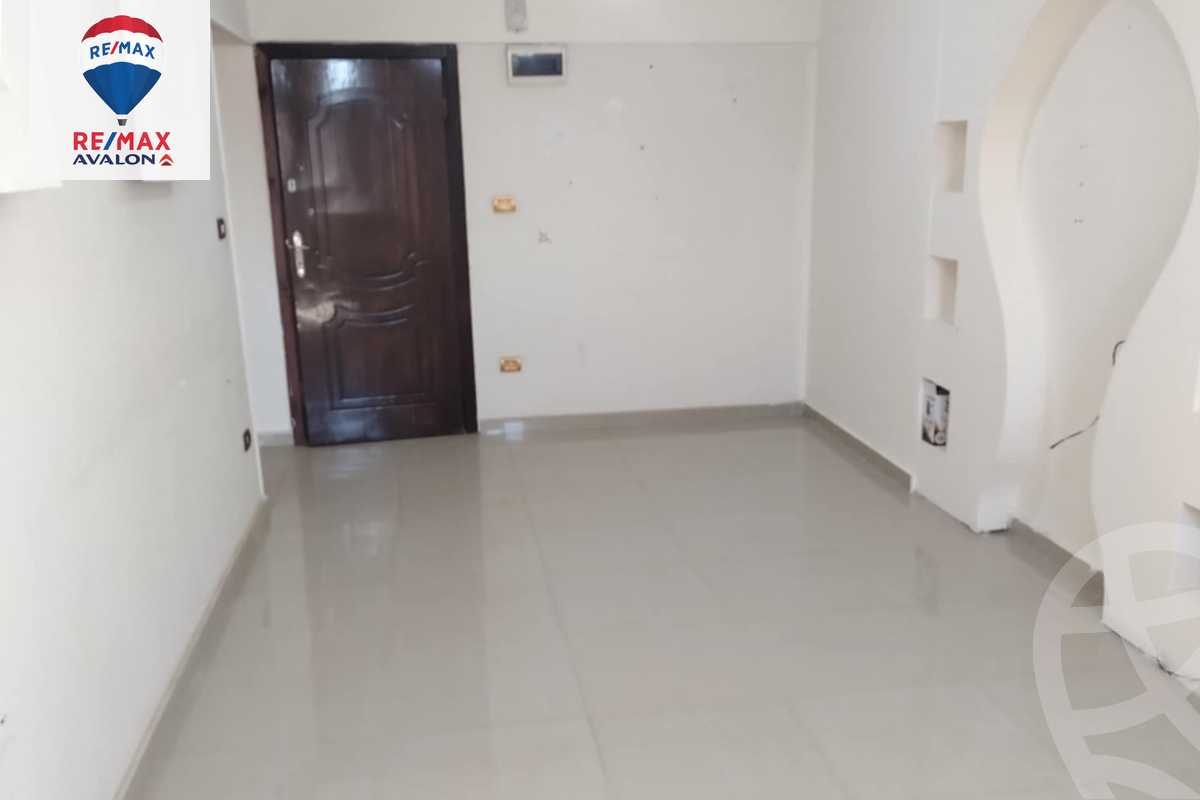 https://aqarmap.com.eg/ar/listing/6066384-for-sale-alexandria-sydy-bshr-sydy-bshr-bhry-shr-mhmd-njyb