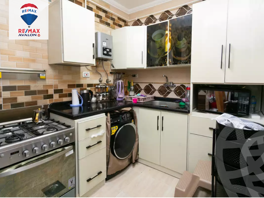 https://aqarmap.com.eg/ar/listing/6117031-for-sale-alexandria-moharram-bey-emberouz
