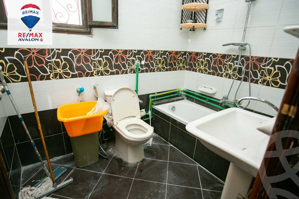 https://aqarmap.com.eg/en/listing/6132564-for-sale-alexandria-camp-cesar-tiba-st