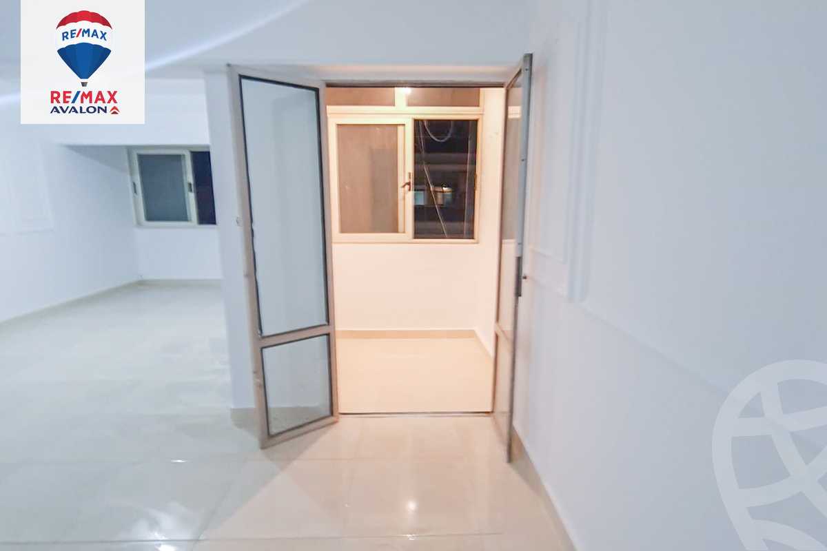 https://aqarmap.com.eg/ar/listing/6132712-for-sale-alexandria-bolekly-mostafa-kamel-stt