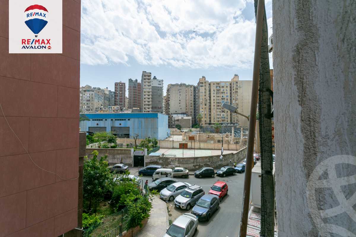 https://aqarmap.com.eg/en/listing/6135201-for-sale-alexandria-zezenia-abd-el-salam-aref-st