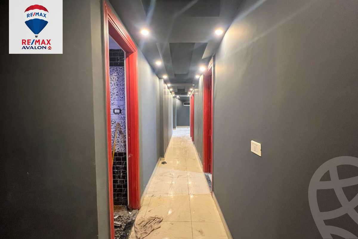 https://aqarmap.com.eg/ar/listing/6137906-for-rent-alexandria-moharram-bey-kanal-al-mahmoudeya-al-bahri-st