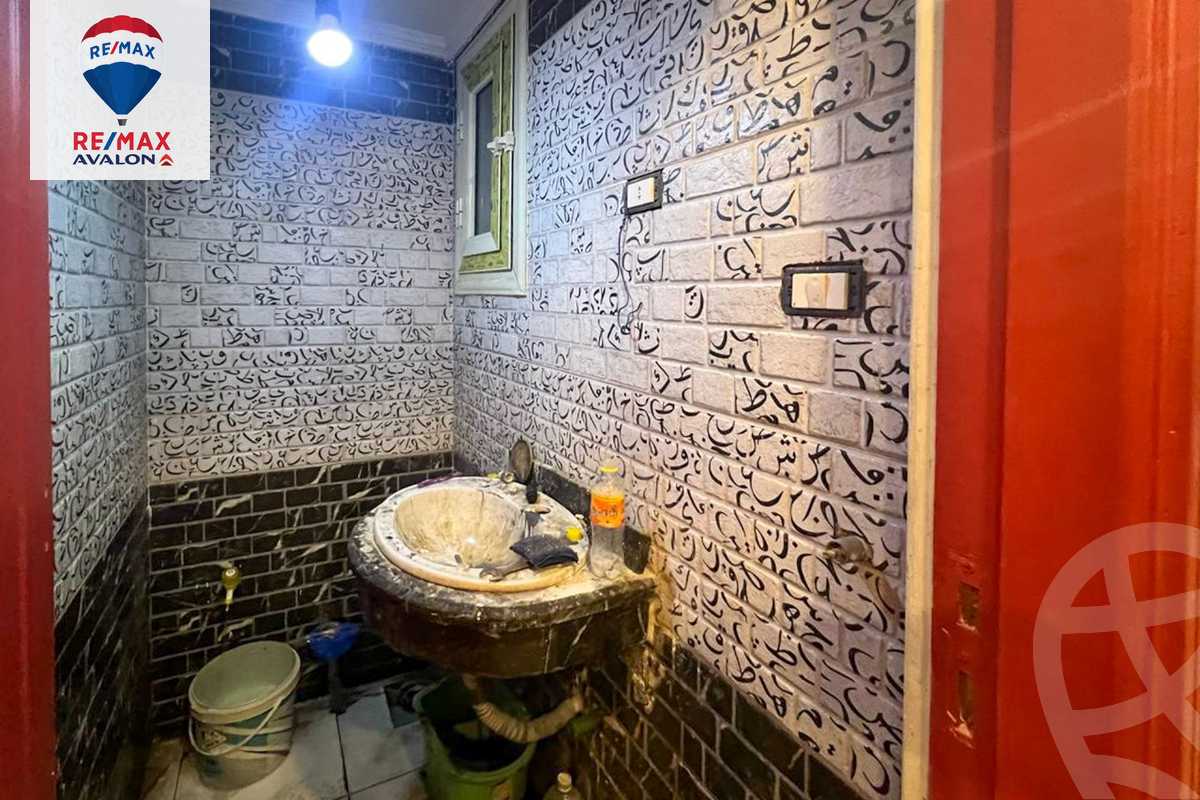 https://aqarmap.com.eg/ar/listing/6137906-for-rent-alexandria-moharram-bey-kanal-al-mahmoudeya-al-bahri-st