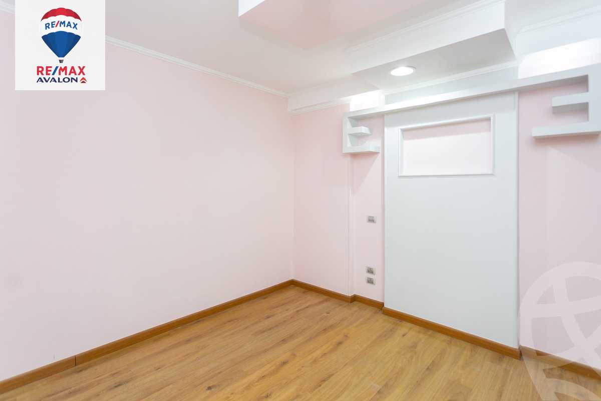 https://aqarmap.com.eg/en/listing/6138624-for-sale-alexandria-sporting-shr-bwr-s-yd