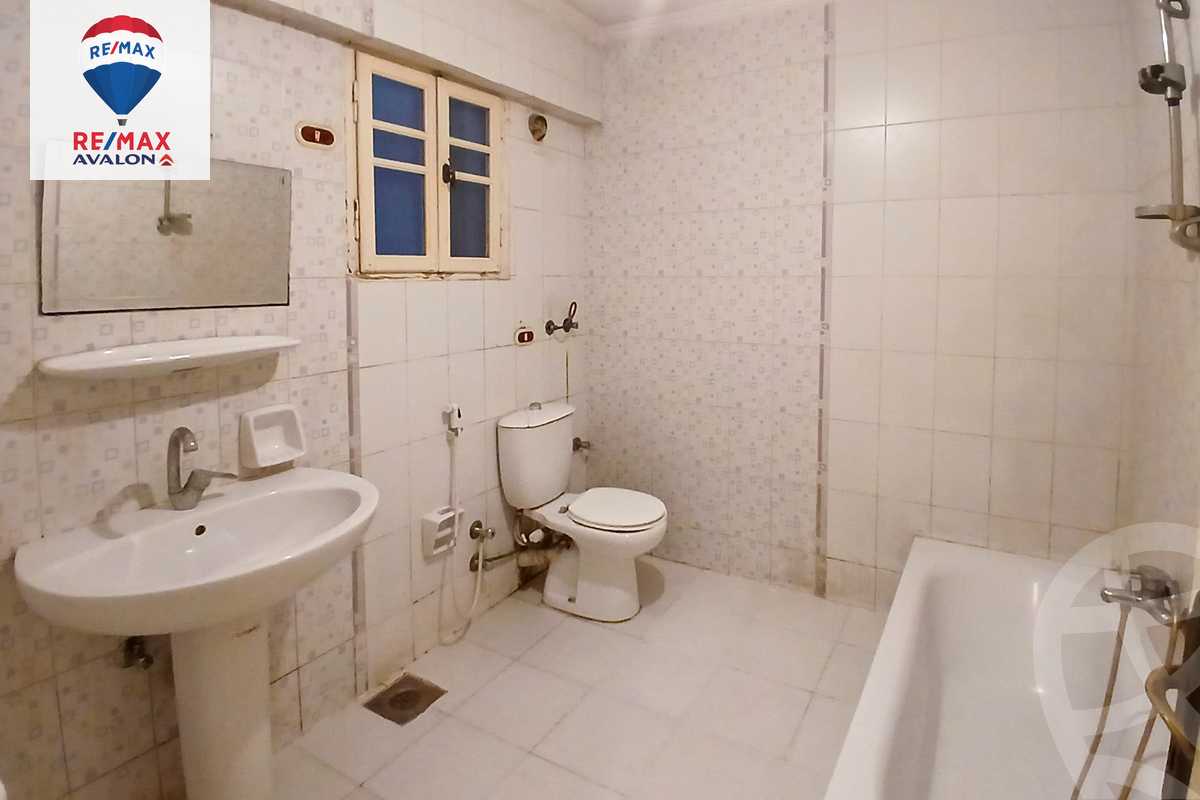 https://aqarmap.com.eg/ar/listing/6138854-for-sale-alexandria-smouha-al-adib-mohammed-zaiton-st