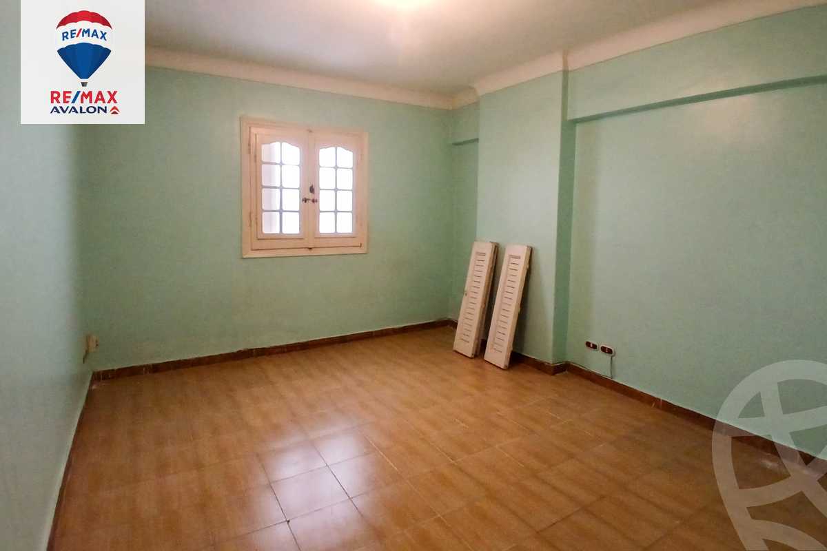 https://aqarmap.com.eg/ar/listing/6138854-for-sale-alexandria-smouha-al-adib-mohammed-zaiton-st