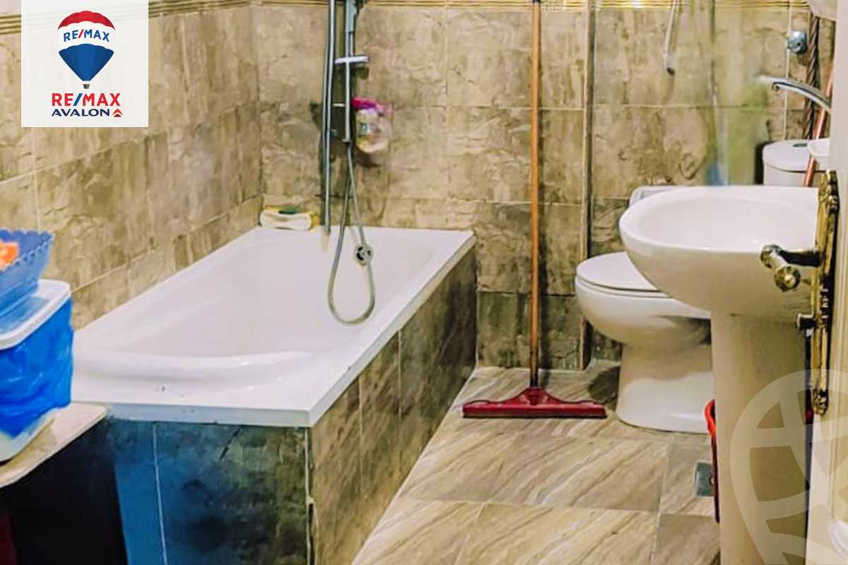 https://aqarmap.com.eg/en/listing/6147236-for-sale-alexandria-cleopatra-port-said-street