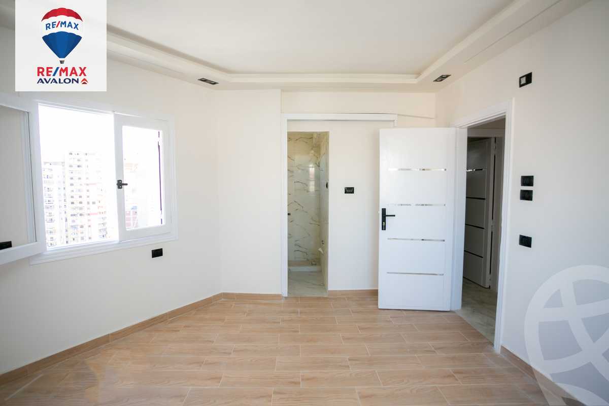 https://aqarmap.com.eg/ar/listing/6152703-for-sale-alexandria-sydy-bshr-sydy-bshr-bhry