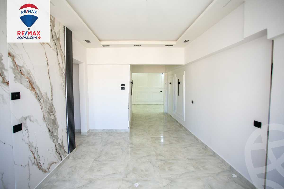 https://aqarmap.com.eg/ar/listing/6152703-for-sale-alexandria-sydy-bshr-sydy-bshr-bhry