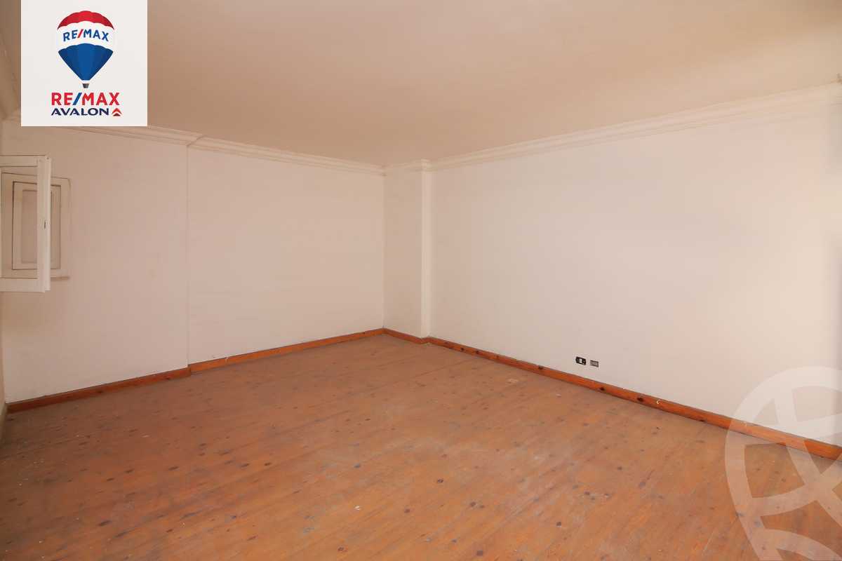 https://aqarmap.com.eg/en/listing/6152900-for-sale-alexandria-glim-rasmi-basha-st