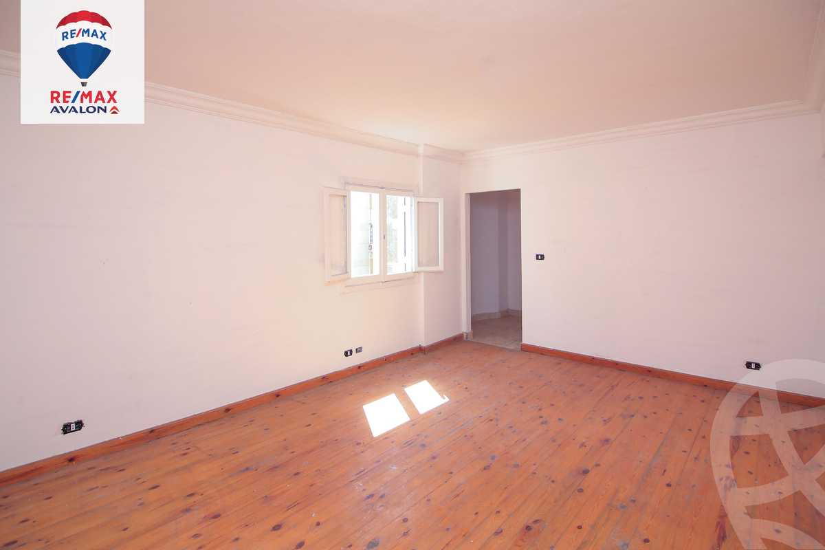 https://aqarmap.com.eg/en/listing/6152900-for-sale-alexandria-glim-rasmi-basha-st