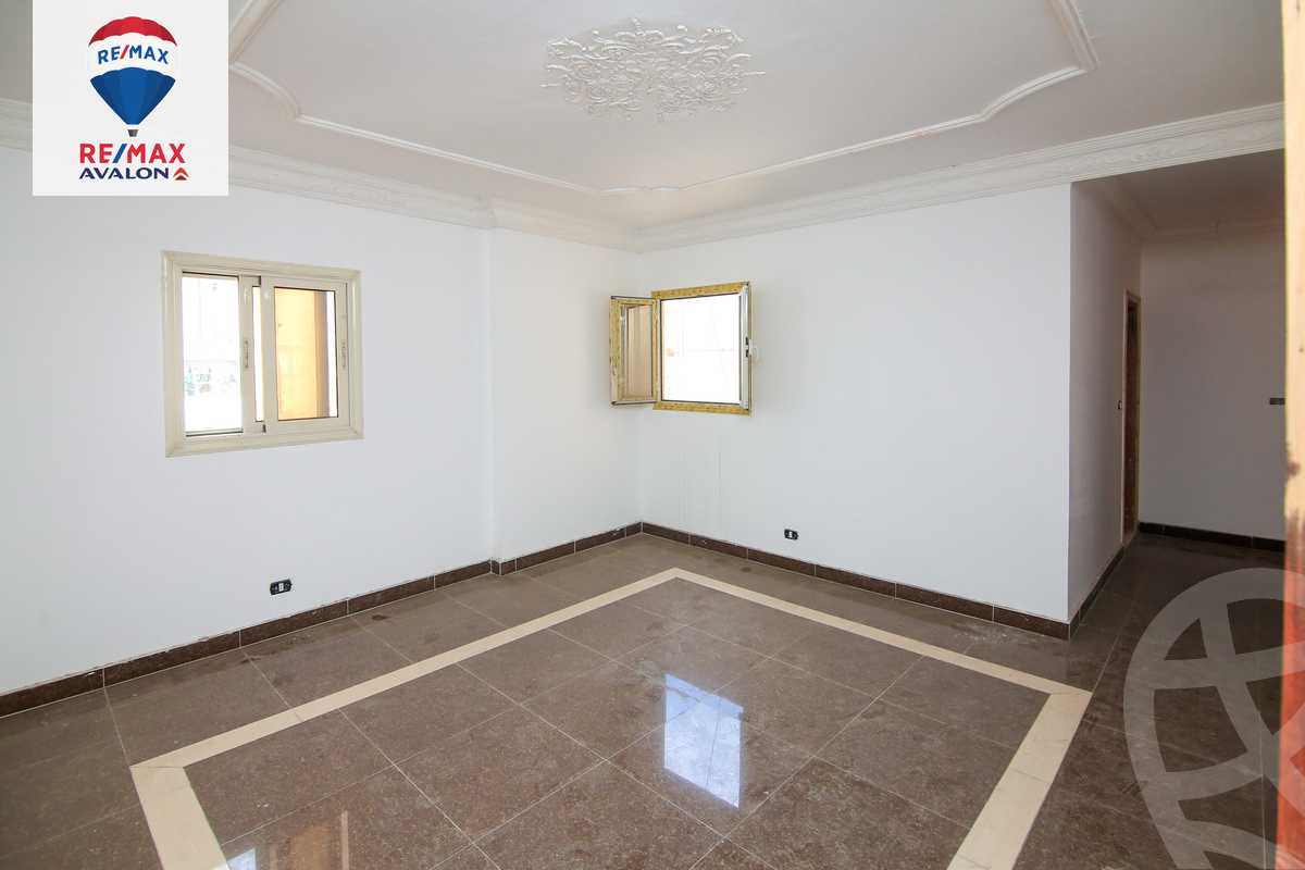 https://aqarmap.com.eg/en/listing/6152900-for-sale-alexandria-glim-rasmi-basha-st