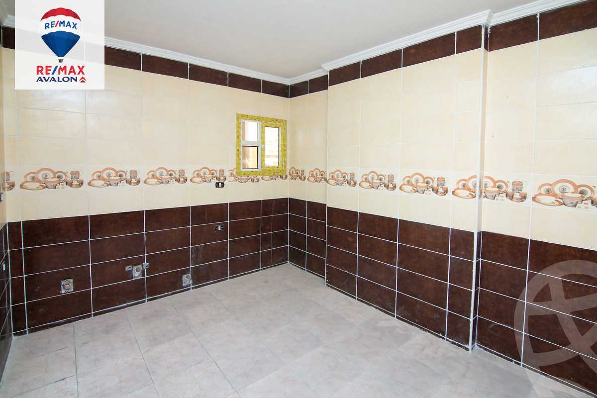 https://aqarmap.com.eg/en/listing/6152900-for-sale-alexandria-glim-rasmi-basha-st