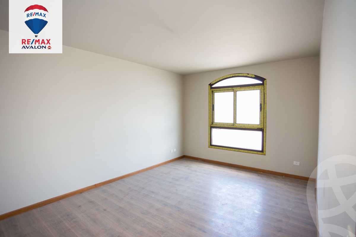 https://aqarmap.com.eg/en/listing/6155243-for-sale-alexandria-stanley-abd-el-aziz-fahmy-st