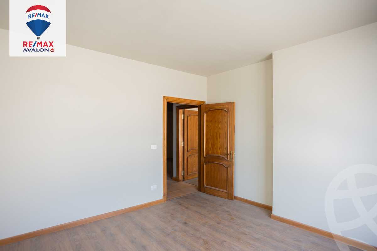 https://aqarmap.com.eg/en/listing/6155243-for-sale-alexandria-stanley-abd-el-aziz-fahmy-st