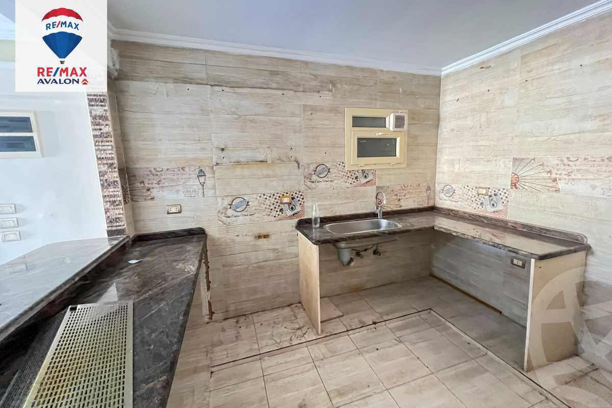 https://aqarmap.com.eg/ar/listing/6161614-for-rent-alexandria-kafr-abdo-sant-giyn-st
