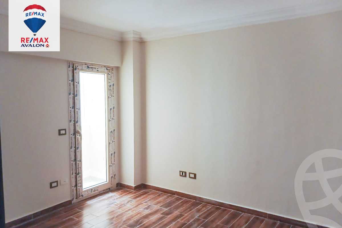 https://aqarmap.com.eg/ar/listing/6179762-for-rent-alexandria-smouha-compounds-in-smouha-valore-smouha
