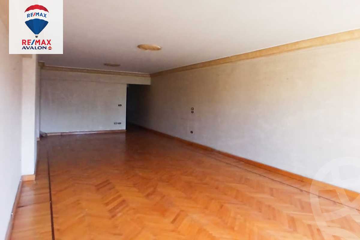 https://aqarmap.com.eg/ar/listing/6181206-for-sale-alexandria-kafr-abdo-sant-giyn-st