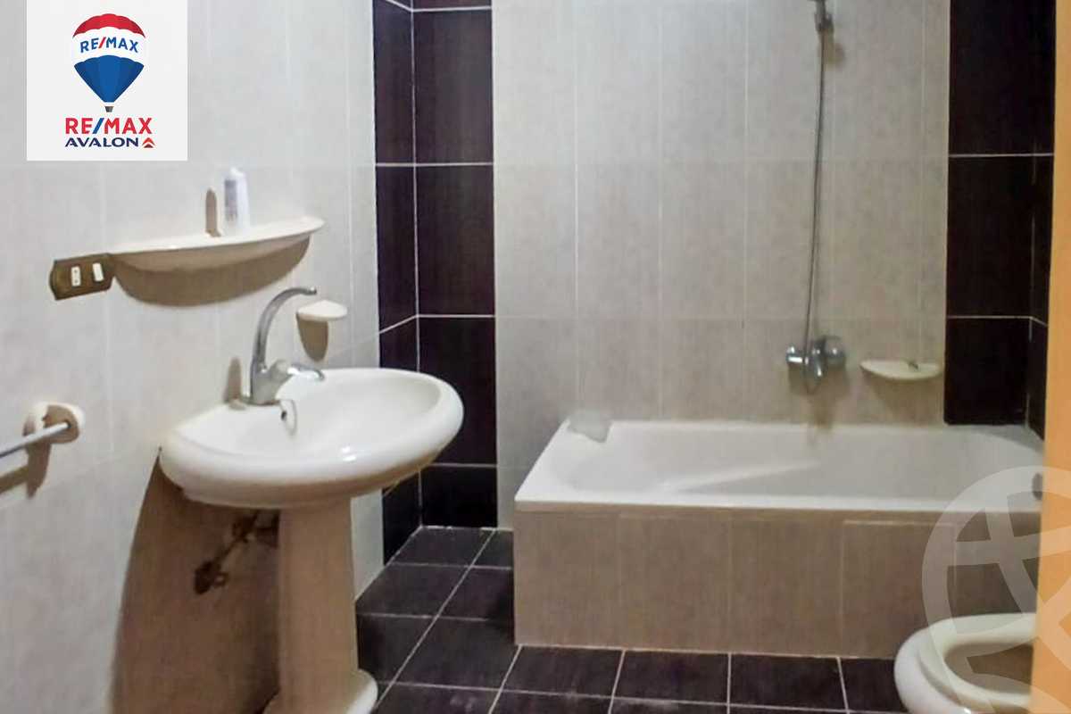 https://aqarmap.com.eg/ar/listing/6181206-for-sale-alexandria-kafr-abdo-sant-giyn-st