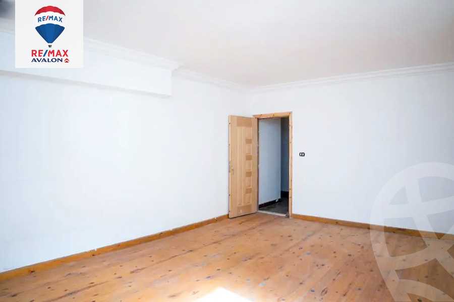 https://aqarmap.com.eg/ar/listing/6186897-for-sale-alexandria-glim-rasmi-basha-st