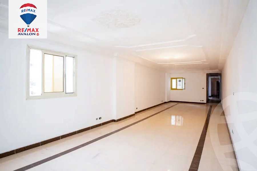 https://aqarmap.com.eg/ar/listing/6186897-for-sale-alexandria-glim-rasmi-basha-st