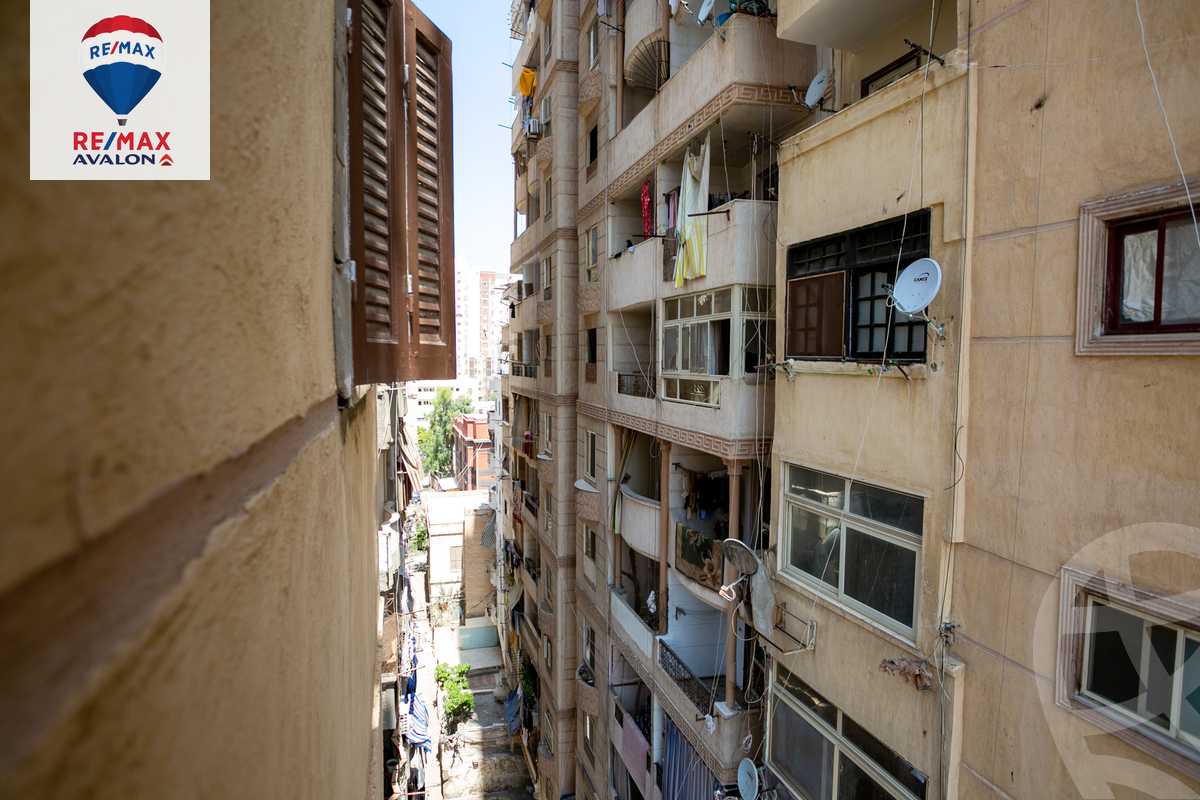 https://aqarmap.com.eg/ar/listing/6209254-for-sale-alexandria-ganaklis-shr-bw-qyr-tryq-lhry