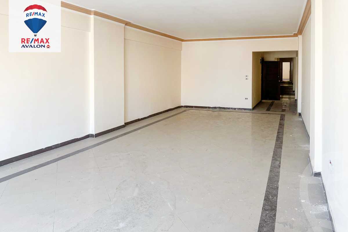 https://aqarmap.com.eg/ar/listing/6234353-for-sale-alexandria-lauran-shr-bw-qyr-tryq-lhry