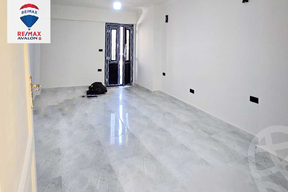 https://aqarmap.com.eg/ar/listing/6237474-for-sale-alexandria-sydy-bshr-sydy-bshr-bhry-shr-mhmd-njyb