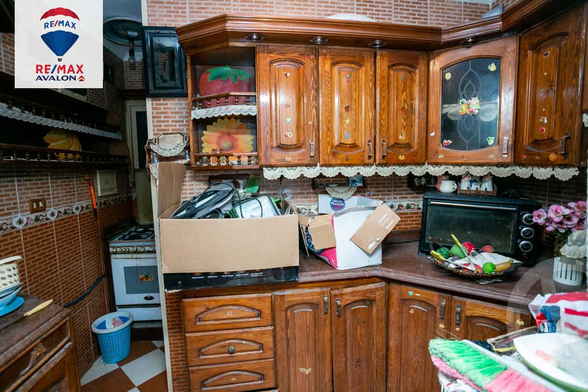 https://aqarmap.com.eg/en/listing/6241497-for-sale-alexandria-el-montazah-el-malek-st