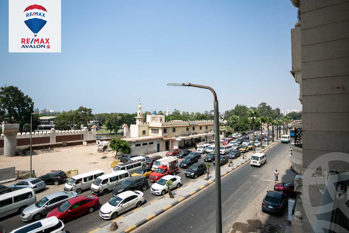 https://aqarmap.com.eg/en/listing/6241497-for-sale-alexandria-el-montazah-el-malek-st