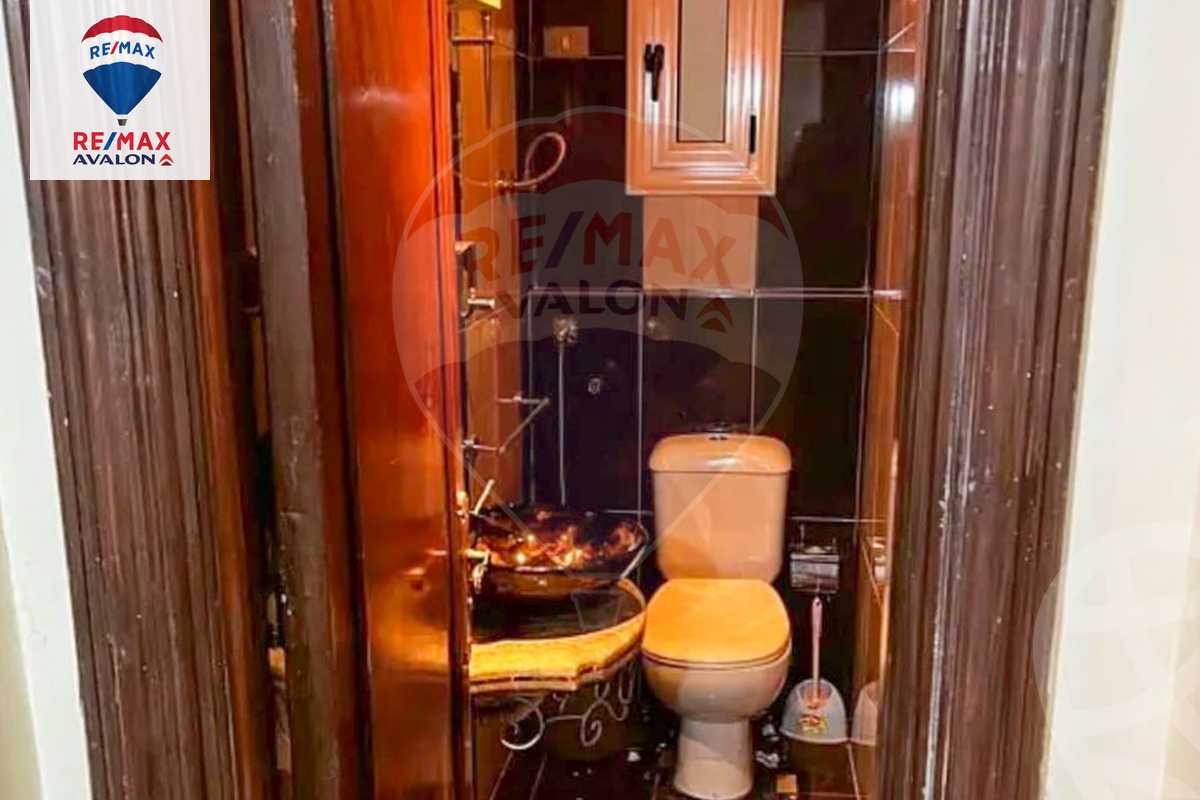 https://aqarmap.com.eg/ar/listing/6242135-for-sale-alexandria-kafr-abdo-hausop-st