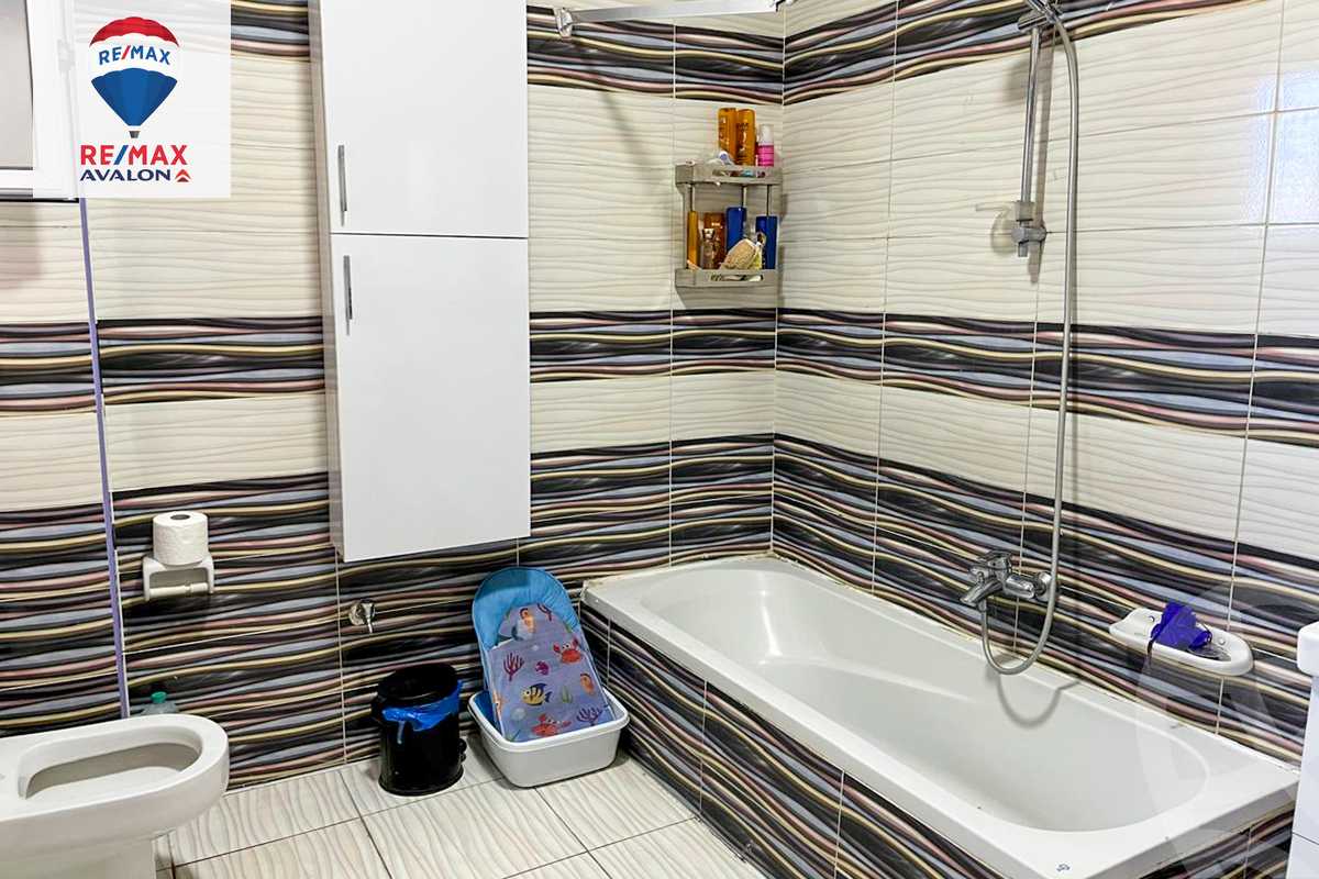 https://aqarmap.com.eg/ar/listing/6248768-for-sale-alexandria-moharram-bey-grin-st