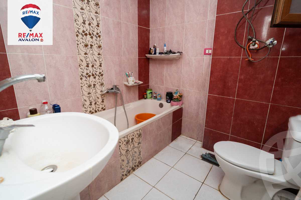 https://aqarmap.com.eg/ar/listing/6249483-for-sale-alexandria-ganaklis-shr-mrtdy-bsh