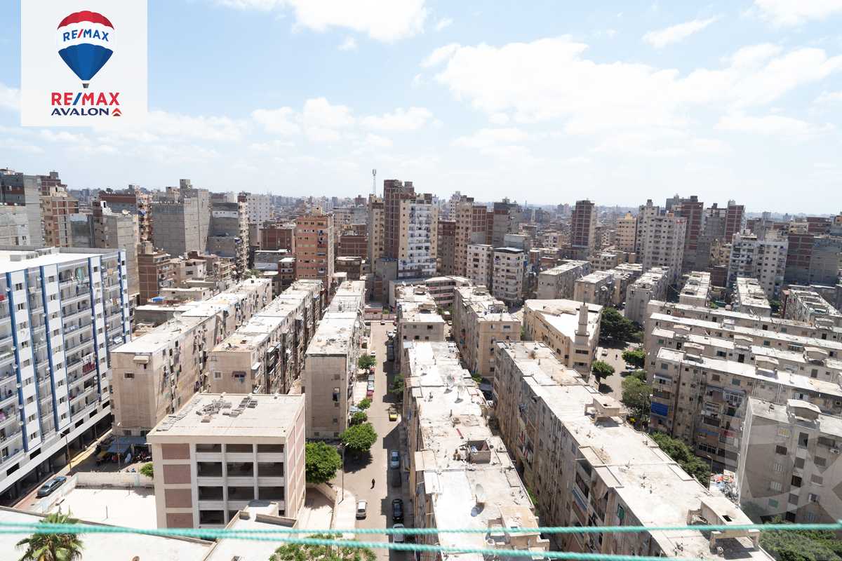 https://aqarmap.com.eg/ar/listing/6249483-for-sale-alexandria-ganaklis-shr-mrtdy-bsh