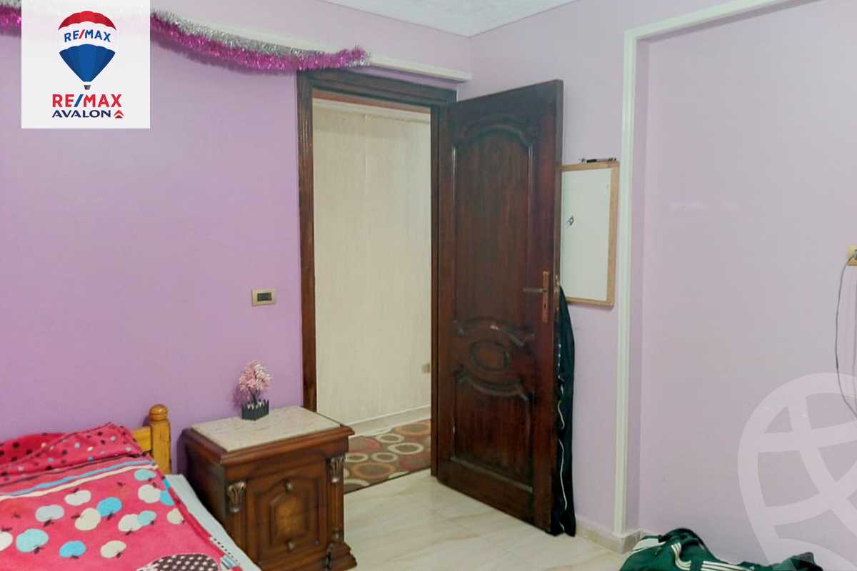 https://aqarmap.com.eg/en/listing/6254087-for-rent-alexandria-zezenia-el-amir-gameel-st