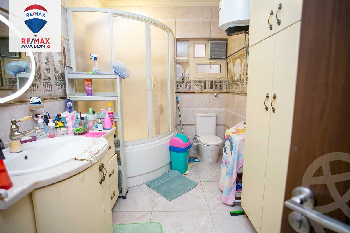 https://aqarmap.com.eg/en/listing/6254532-for-sale-alexandria-zezenia-abd-el-salam-aref-st