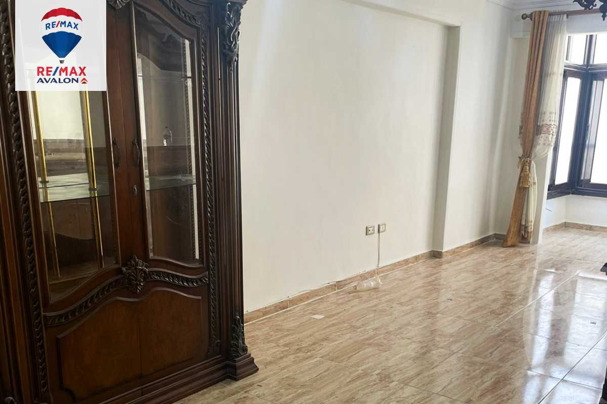 https://aqarmap.com.eg/ar/listing/6254695-for-rent-alexandria-zezenia-abd-el-salam-aref-st