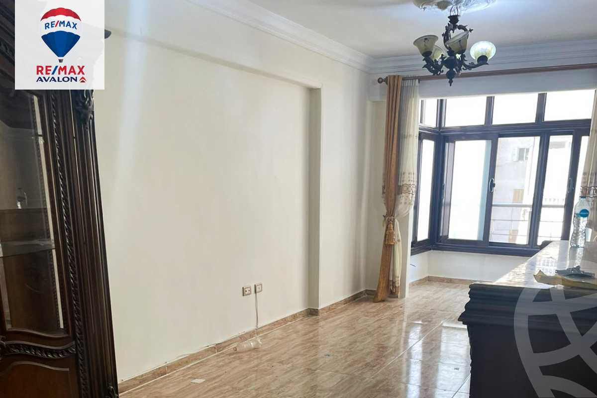 https://aqarmap.com.eg/ar/listing/6254695-for-rent-alexandria-zezenia-abd-el-salam-aref-st