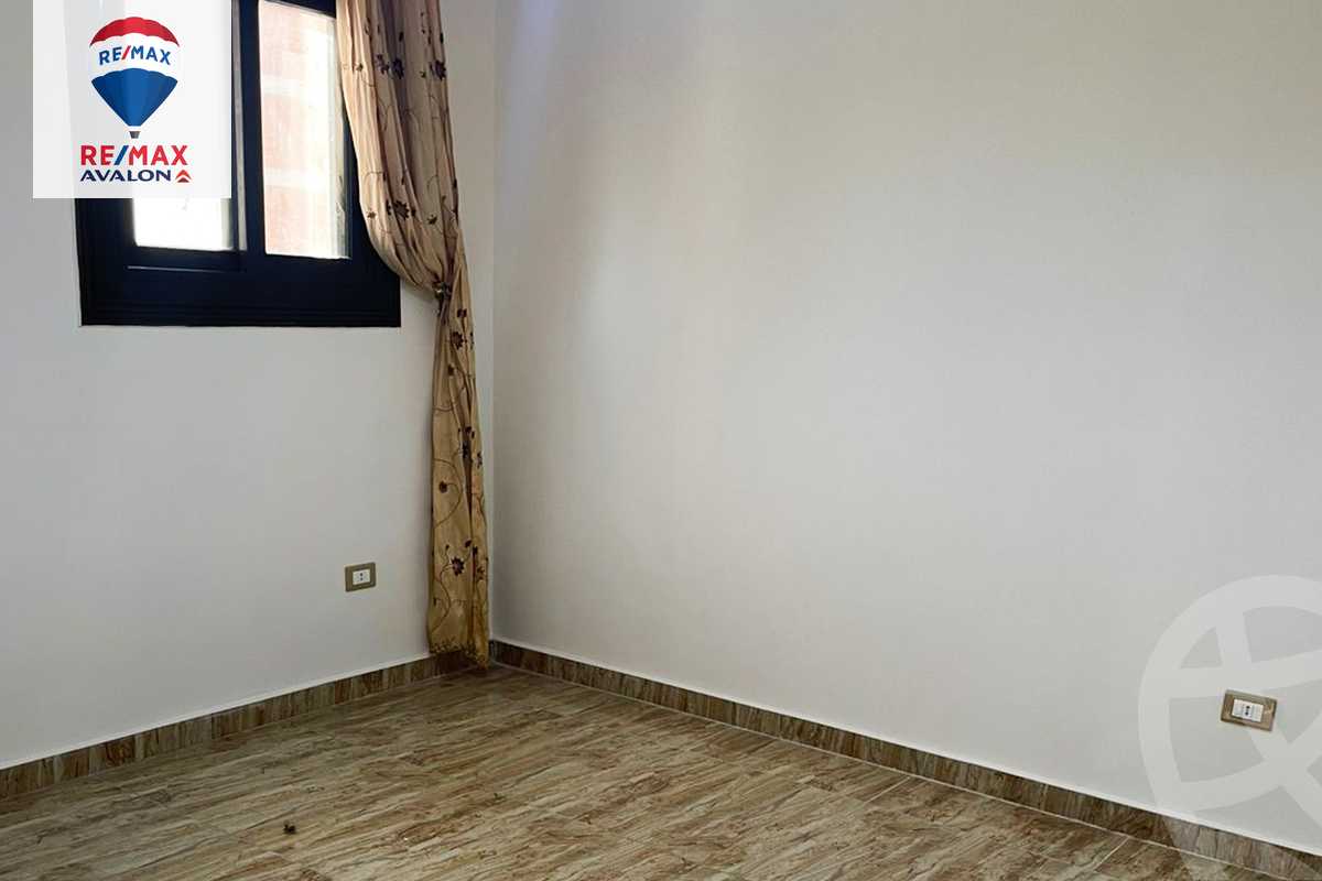 https://aqarmap.com.eg/ar/listing/6254695-for-rent-alexandria-zezenia-abd-el-salam-aref-st