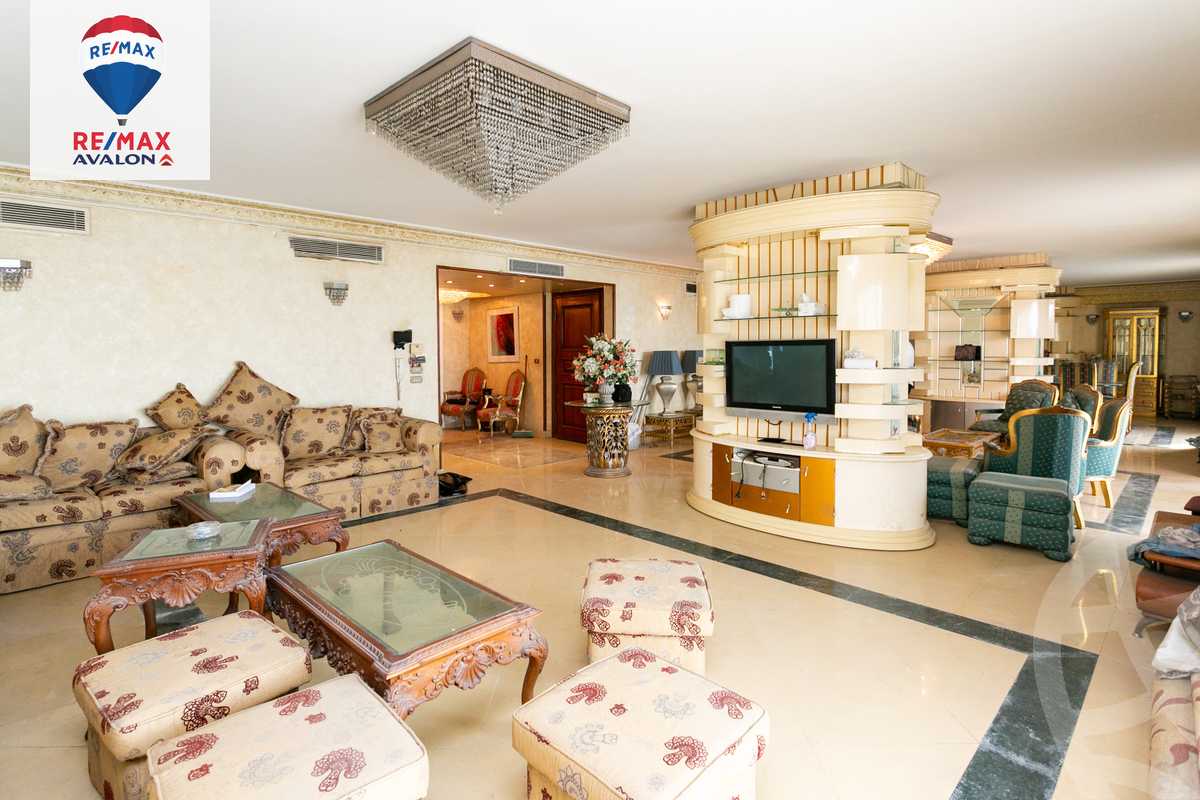 https://aqarmap.com.eg/en/listing/6256457-for-sale-alexandria-camp-cesar-el-gaish-rd