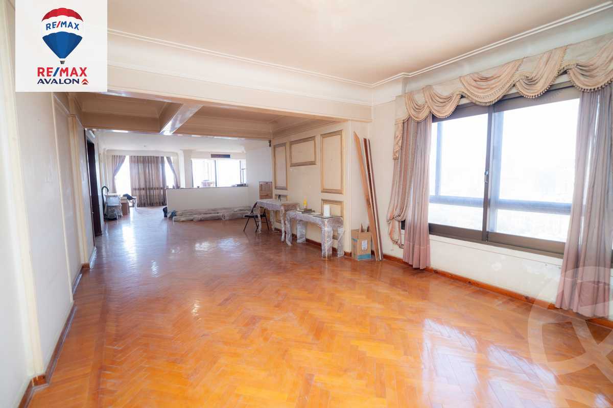 https://aqarmap.com.eg/ar/listing/6265120-for-sale-alexandria-sporting-omar-lotfy-st