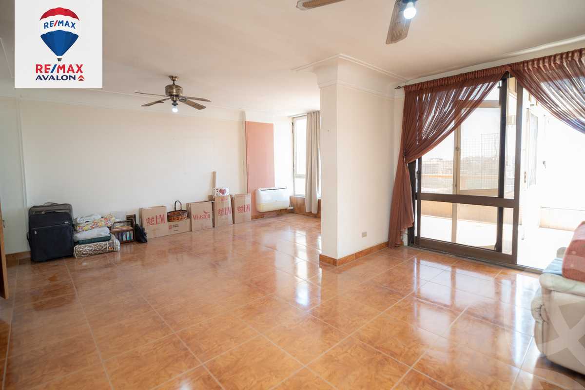 https://aqarmap.com.eg/ar/listing/6265120-for-sale-alexandria-sporting-omar-lotfy-st